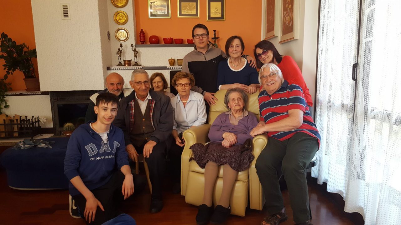 Festa grande a Caponago, nonna Maria spegne 105 candeline!