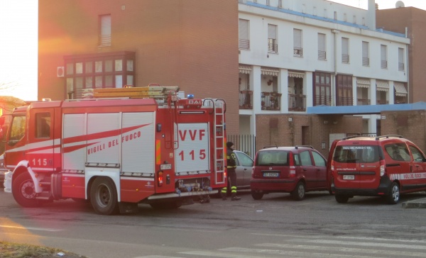 Cesano Maderno, lancia l’allarme per una fuga di gas ma non esiste