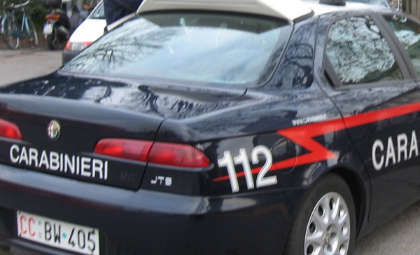 Carabinieri intervengono per una lite tra zio e nipote e trovano la droga