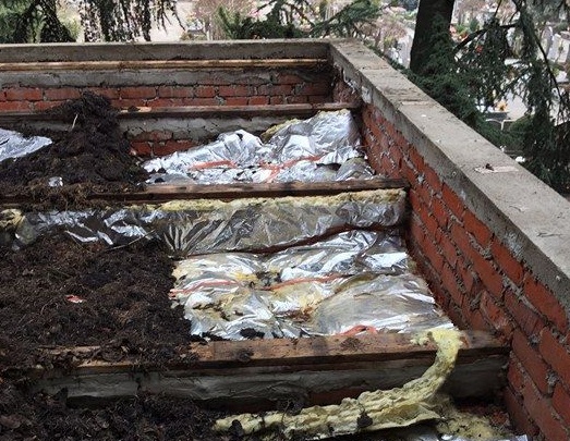 Cimitero preso di mira dai “predoni” del rame