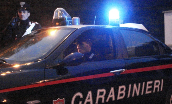 Desio, caccia da casa l’ex cognato e poi lo accoltella