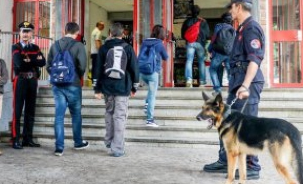 Desio, controlli anti-droga al liceo Majorana