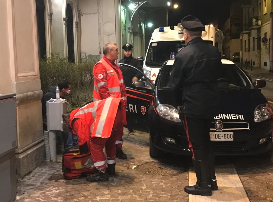 Duello a bottigliate: a 20 giorni dal Papa