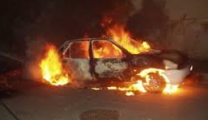 Giussano, notte di fuoco: due auto incendiate in centro