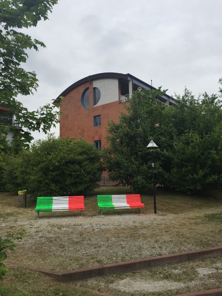 Triuggio, panchine tricolore per la festa della Liberazione