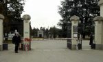 Incredibile al cimitero di Monza: arriva il corteo funebre, ma la fossa è nel punto sbagliato. Sepoltura sospesa