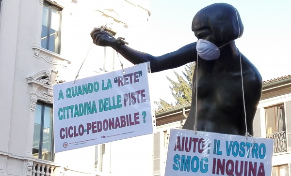 Monza, “Rifondazione” chiede politiche efficaci contro lo smog