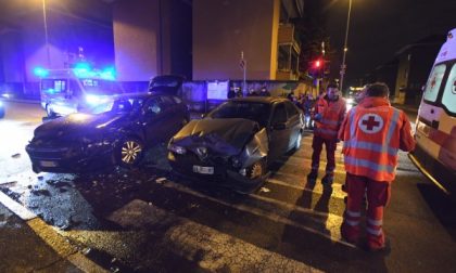 Monza, schianto tra due auto: in tre finiscono in ospedale