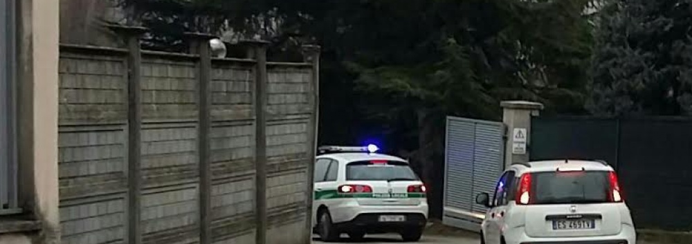 Precipita dal lucernario e muore: tragico incidente in via Cava