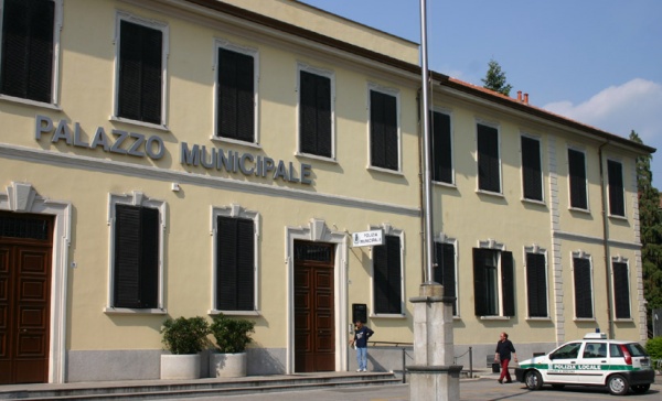 Seregno: esposto in Procura contro la consigliera