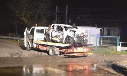 Seregno: schianto con l'auto nella notte, due morti fra le fiamme