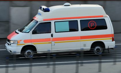 Incidente in bici a Lentate, 26enne in ospedale