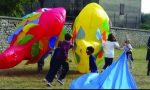 Il primo maggio bambini in biblioteca con "Giochi d'aria"