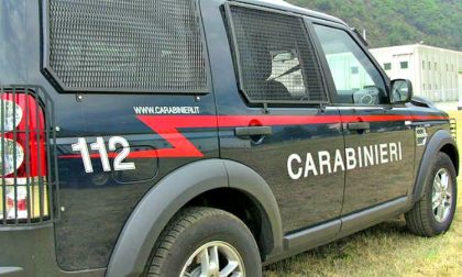 Rapinatore maldestro: chiama l'ambulanza ma arrivano i carabinieri