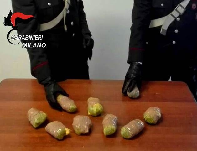 Marijuana in casa: in manette ventenne