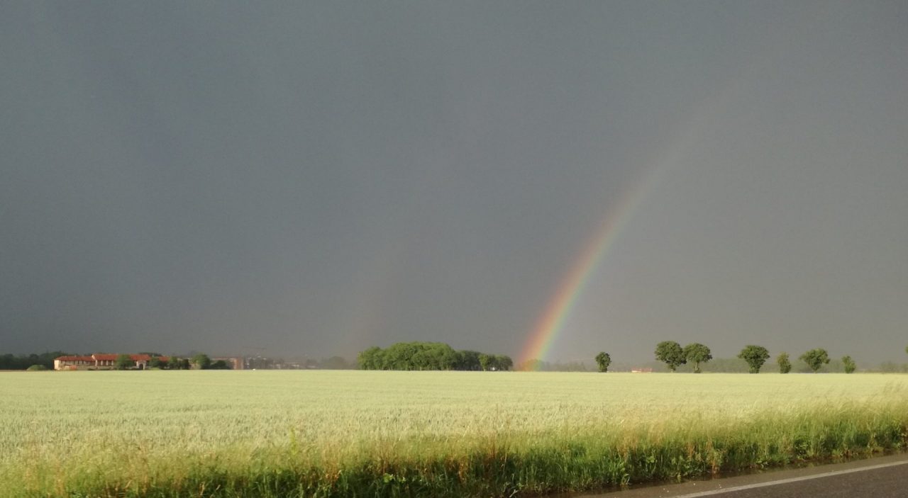 Doppio arcobaleno e grandine tra Arcore e Vimercate