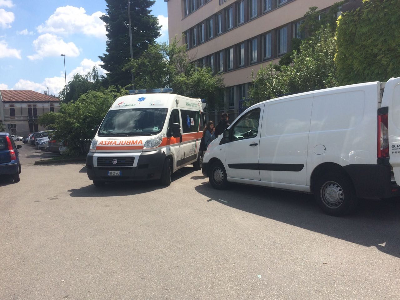 Monza, infortunio a scuola. Studente del Mosè Bianchi finisce all’ospedale
