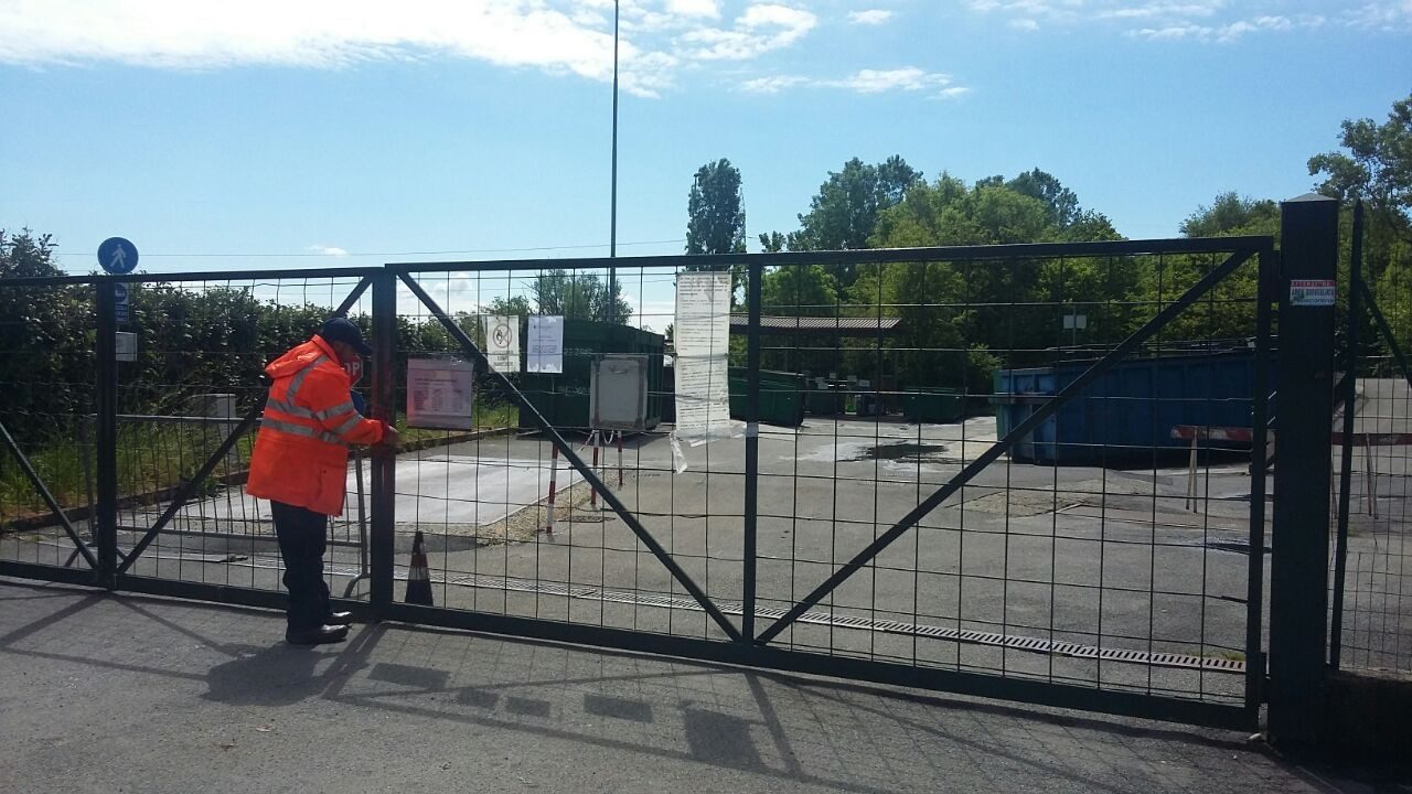 Piattaforma chiusa, potenziati i servizi di raccolta rifiuti