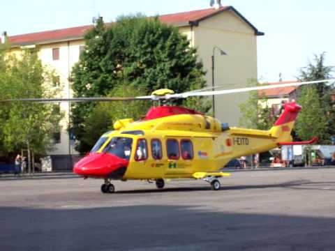 Pauroso schianto, ricoverato in ospedale