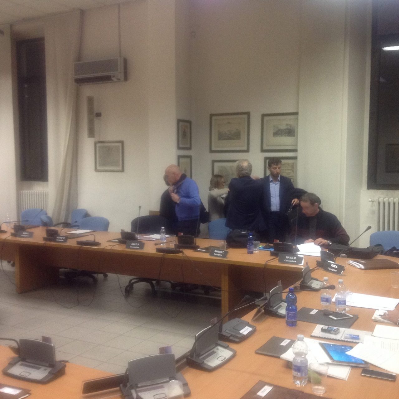 Seregno: le minoranze abbandonano l’aula del Consiglio