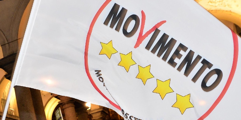 Candidato sindaco “M5S” di Sesto in piazza con Di Battista