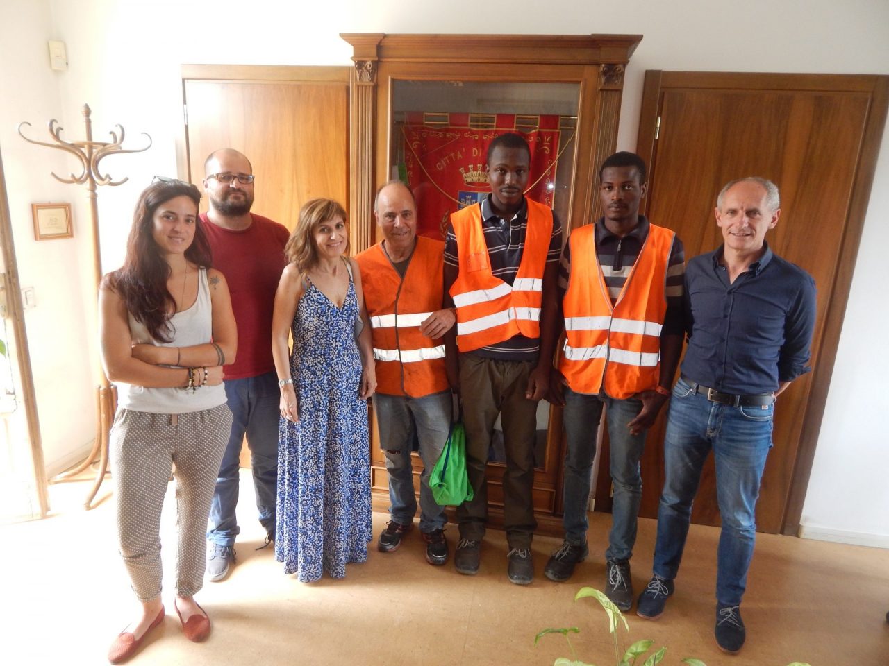 Seveso, volontariato in Comune con i richiedenti asilo