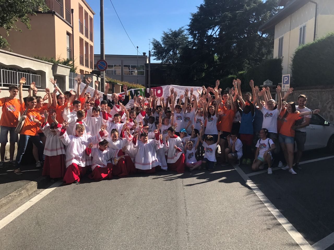 Villasanta, il cardinale Scola incontra i bambini VIDEO