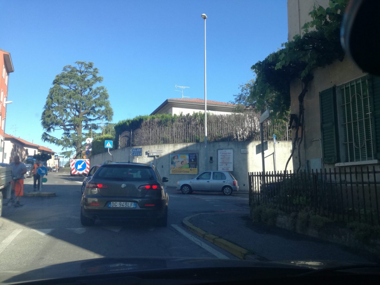 Lavori in corso, lunghe code a Ronco Briantino