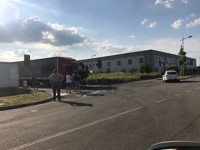 Esplosione in zona industriale a Ornago