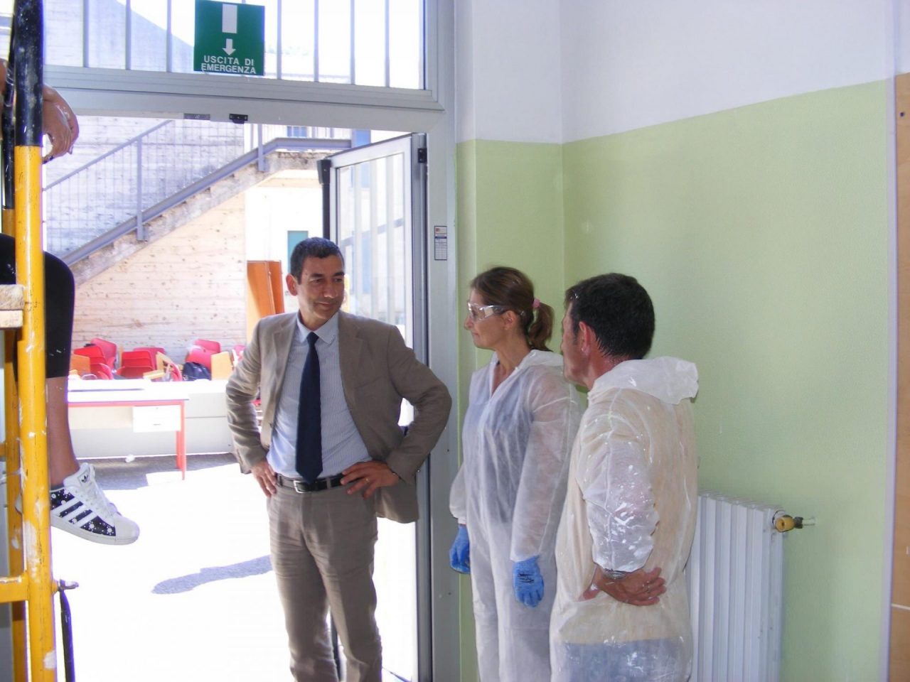 Giornata della solidarietà Norgren: sistemata la plazzina della primaria Filiberto