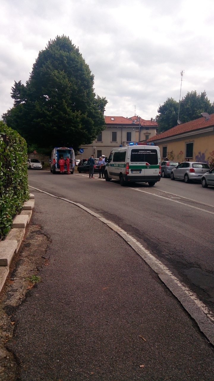 Monza: ventenne investita in Largo Esterle