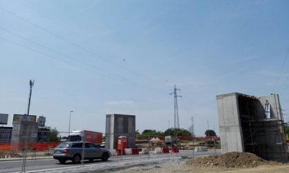 Passerella viale Stucchi a Monza, completati i pilastri: al via la posa dell'infrastruttura