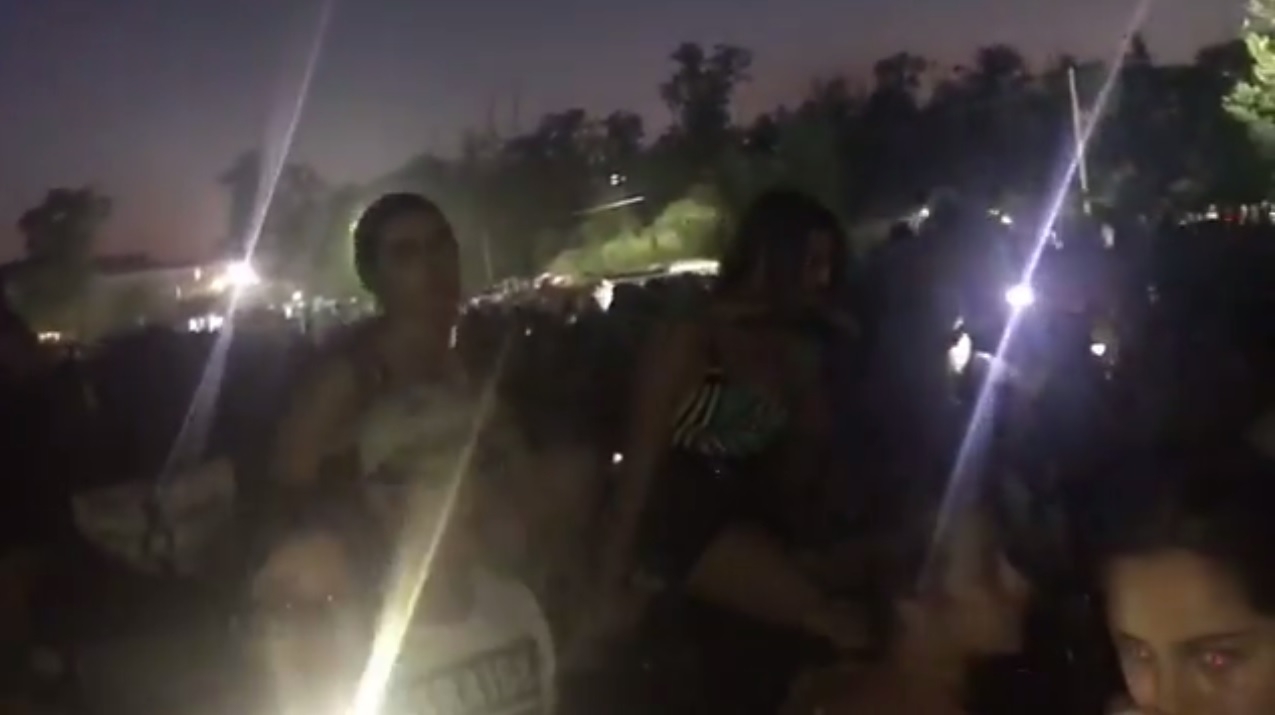 Panico al concerto di Justin Bieber: spray al peperoncino tra i fans VIDEO
