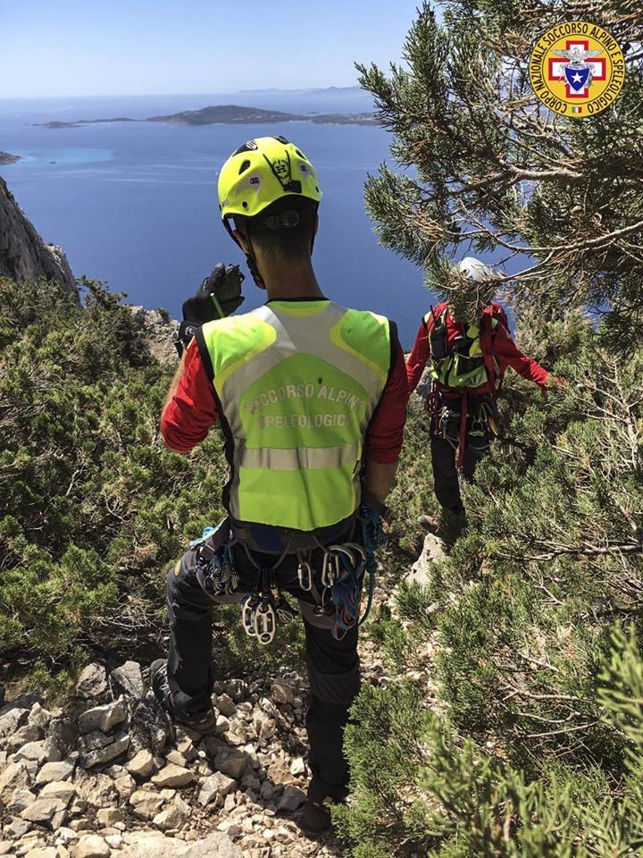 Monzese disperso a Tavolara: Soccorso Alpino all’opera (VIDEO)