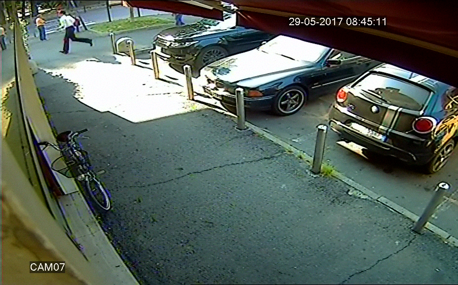 La fuga del ladro di biclcette a Monza VIDEO