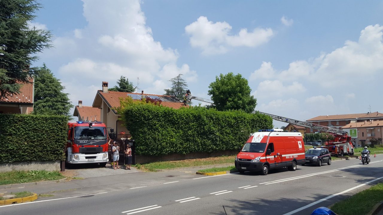 Pannelli solari in fiamme, paura a Bernareggio VIDEO