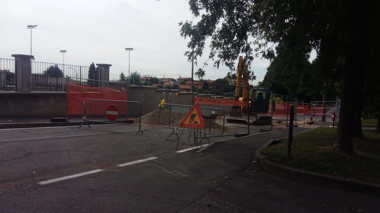 Besana: dopo l’apertura della voragine, lavori in corso in via San Siro