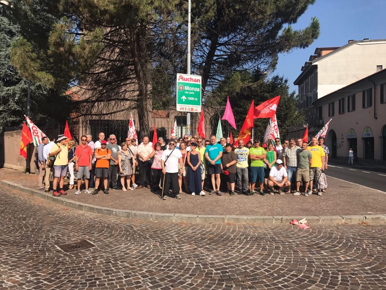 Linkra e Compel: lavoratori in presidio in Prefettura