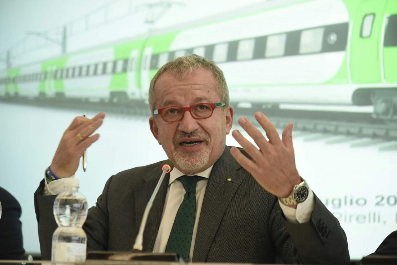 Trasporto ferroviario: Maroni annuncia 160 nuovi treni