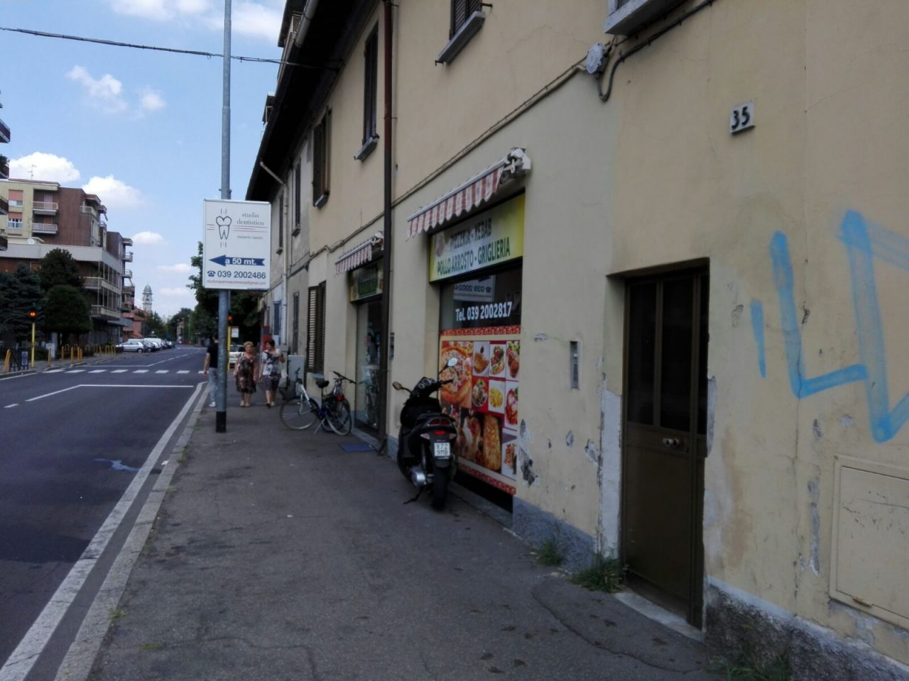 Follia a San Rocco, un ubriaco semina il panico a Monza