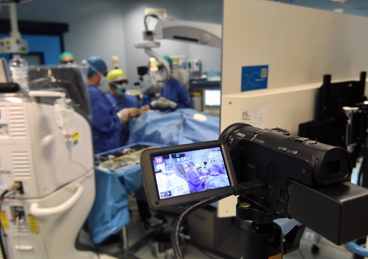 A Desio la chirurgia oculare è in streaming e in 3D – LE FOTO