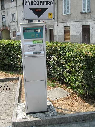 A Cesano Maderno in agosto la sosta è gratis