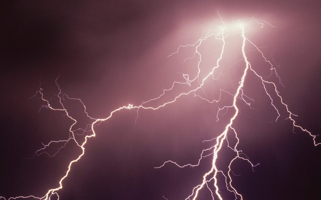 Maltempo, 24 ore di allerta in Lombardia