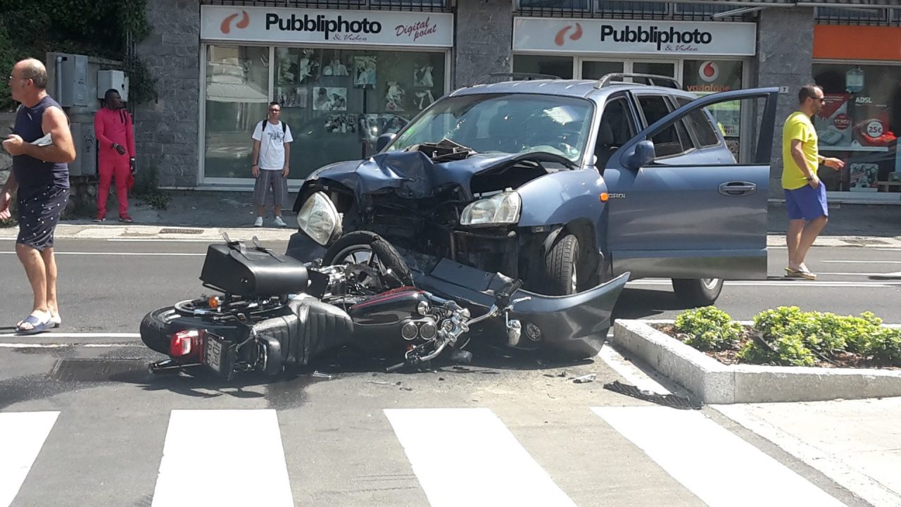 Incidente a Lurago, grave motociclista di Carate Brianza