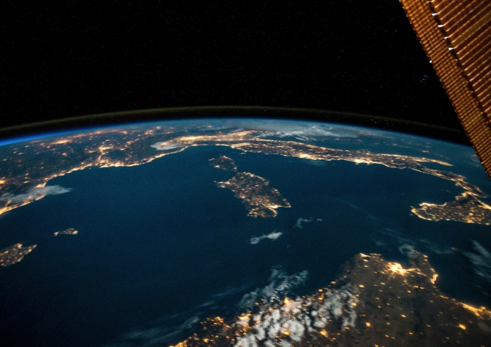 Nespoli fotografa l’Italia dallo spazio