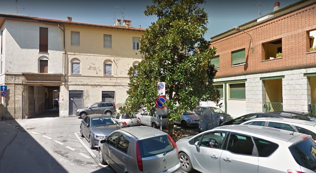 Muggiò: 34enne gambizzato in Piazza Gramsci. In fuga l’aggressore