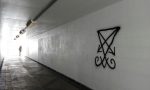 Il sigillo di satana nel sottopasso di via Rota a Monza. Le FOTO