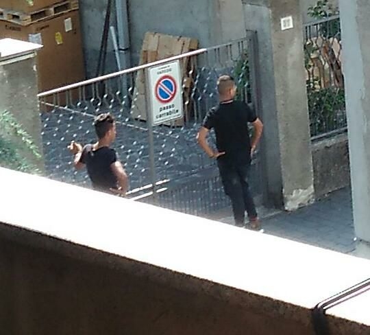 Furto a Varedo a casa di un’anziana, la vicina scatta una foto ai ladri