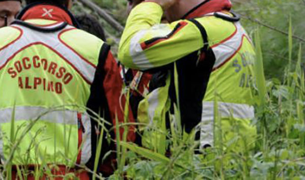 Malore in montagna, interviene il soccorso alpino