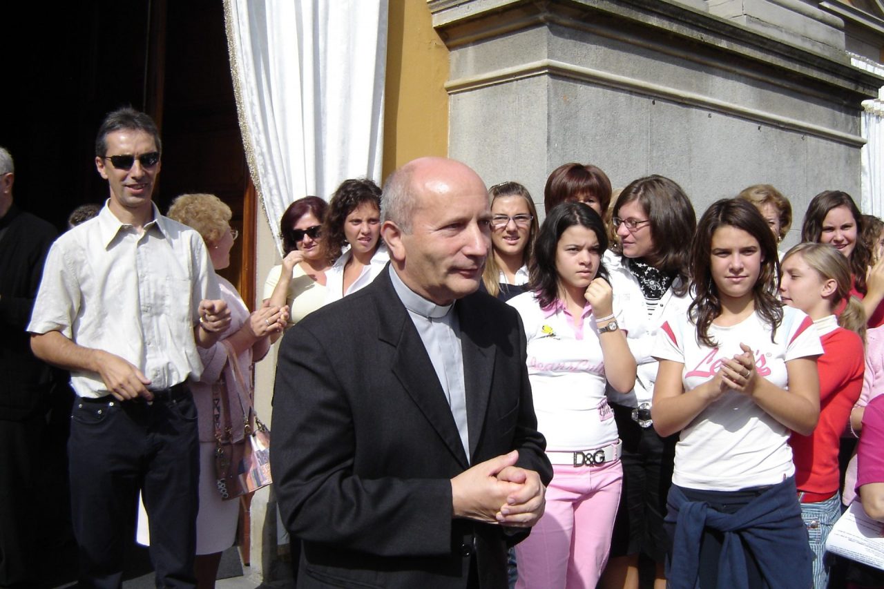 Oreno piange l’ex parroco don Luigi Brambilla